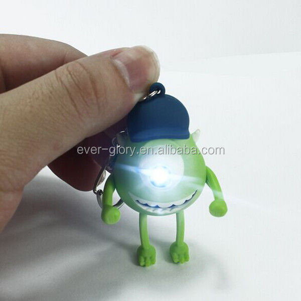 Custom vinyl speelgoed maken 3D LED Cartoon Sleutelhanger Accessoires Plastic Keyring For Bags