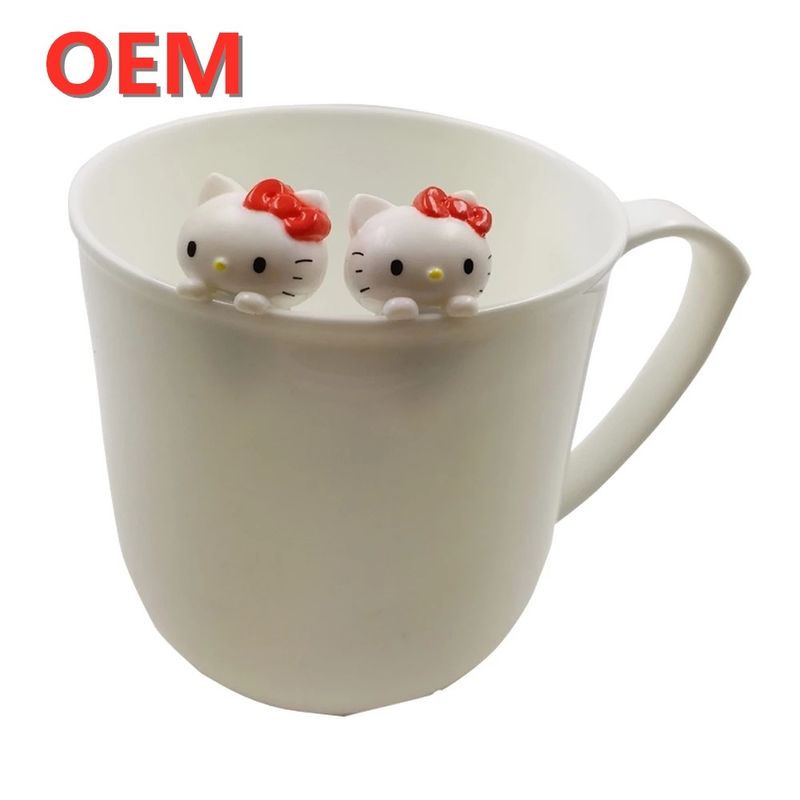 Op maat gemaakte figuurtje speelgoed fabrikant OEM Op maat gemaakt Kitty kat Mini Cup Cartoon Figuurtje speelgoed op maat je eigen ontwerp speelgoed