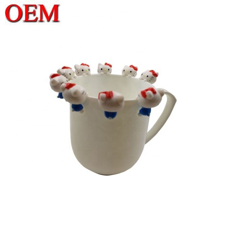Op maat gemaakte figuurtje speelgoed fabrikant OEM Op maat gemaakt Kitty kat Mini Cup Cartoon Figuurtje speelgoed op maat je eigen ontwerp speelgoed