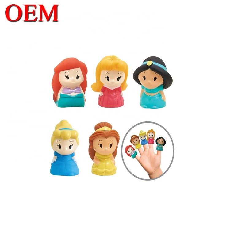 3D Plastic Figure Finger Puppet Toys OEM Hand Play Toy For Kid Custom Plastic Figur