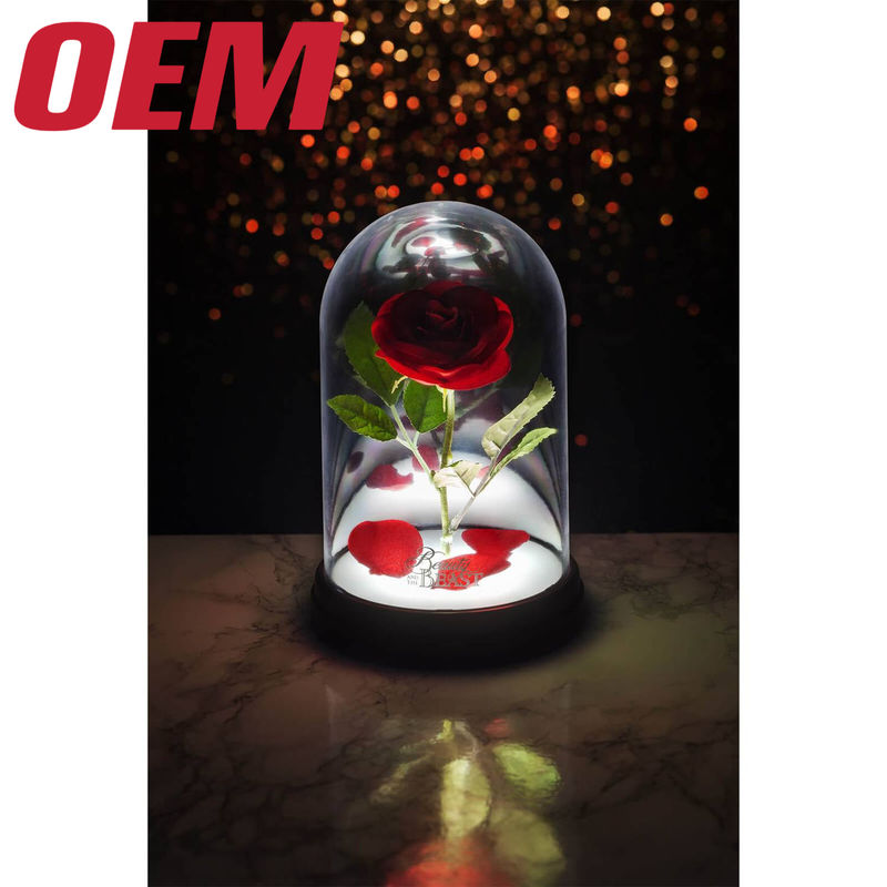 Op maat gemaakte LED-verlichting Speelgoed Ome Filmkarakter Speelgoed Lamp Maak Plastic Kinders Speelgoed Licht Met Muziek En Geluid