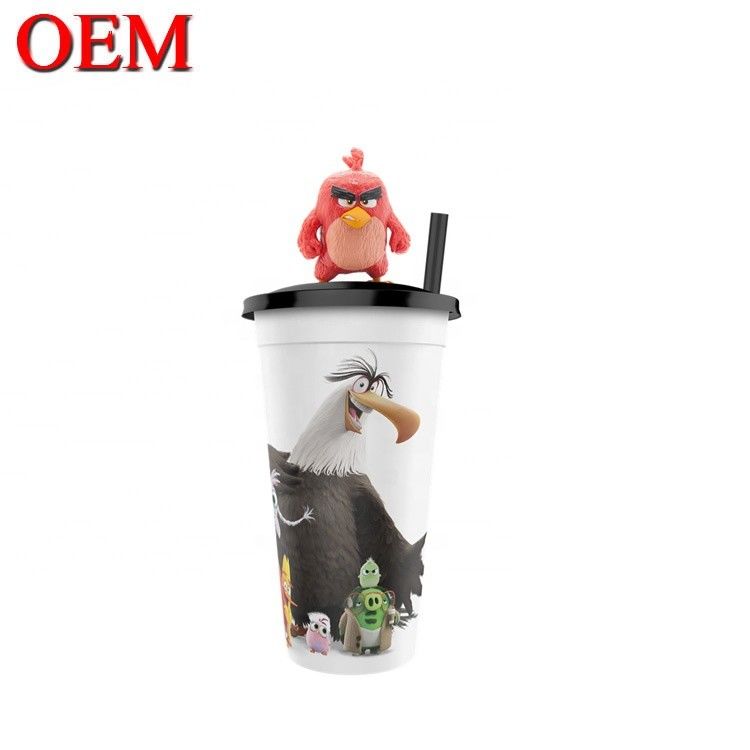Op maat gemaakte plastic figuur OEM Cup Topper Figuurtjes Creëer verjaardag Figuurtje Cup Decoratie