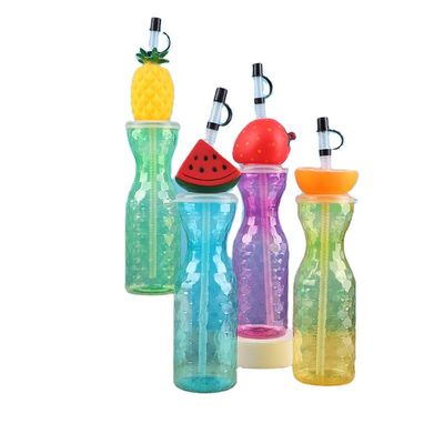 Op maat gemaakte plastic fruitbeker met stroemelk theebeker Draagbare sapfles