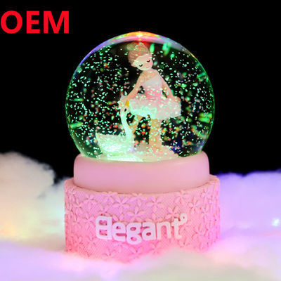 Custom Polyresin Princess Light Up Water Globe Princess Snow Globe Met Muziekdoos