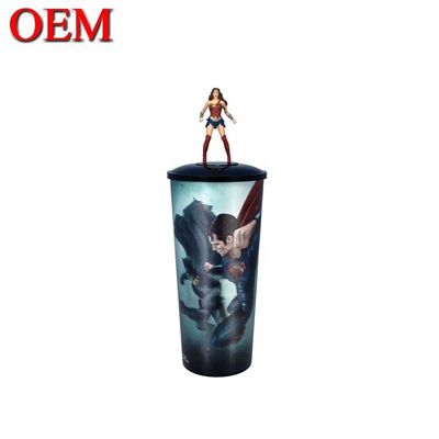Gepersonaliseerde Cute Plastic Topper Character Cup Topper Figurine oem cartoon figuur cup