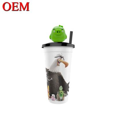 Op maat gemaakte plastic figuur OEM Cup Topper Figuurtjes Creëer verjaardag Figuurtje Cup Decoratie