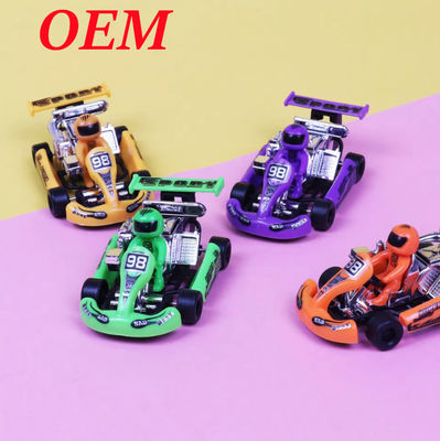 Duurzaam, veilig, op maat gemaakt plastic speelgoed / Pvc raceauto voor kinderen